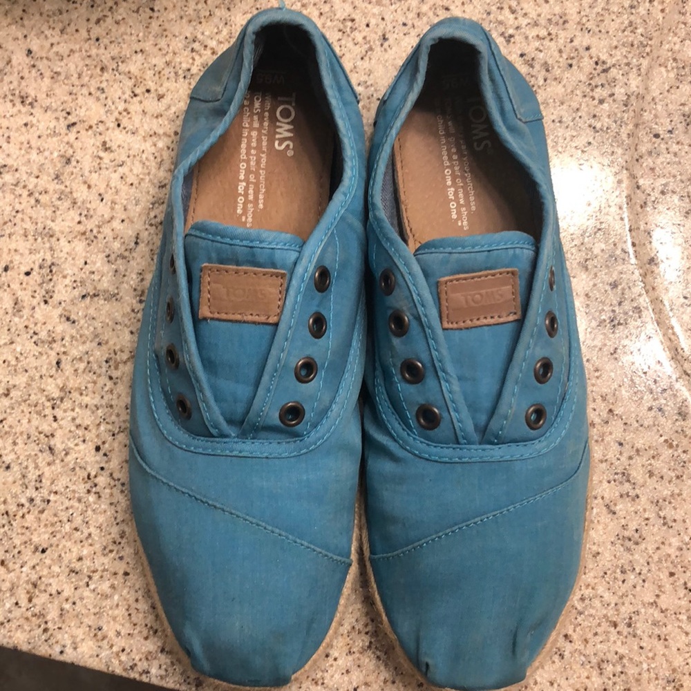 Toms shoes